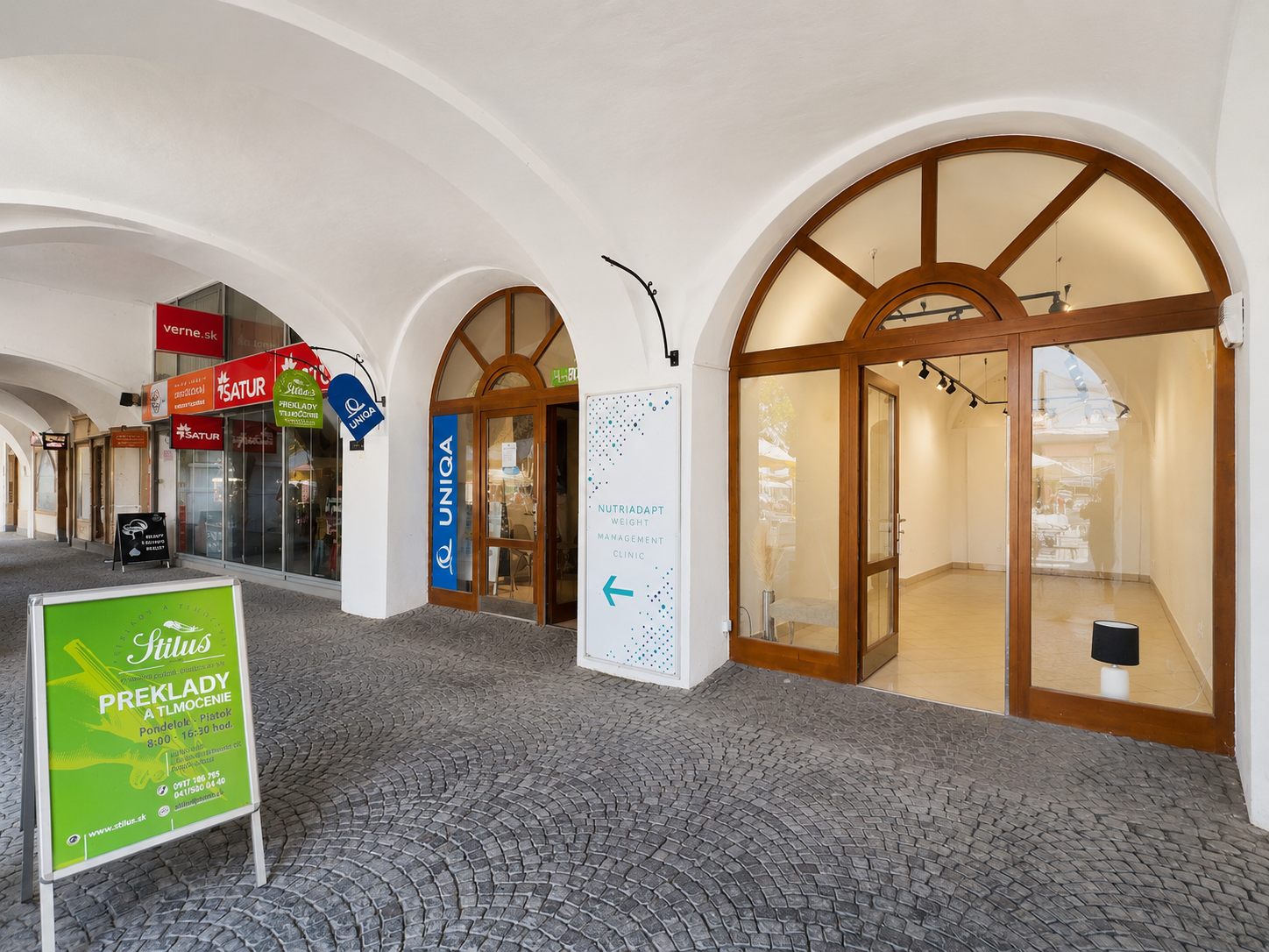 EXKLUZÍVNE! Reprezentatívny obchodný priestor priamo na Mariánskom námestí v Žiline, 25 m2, 600 €