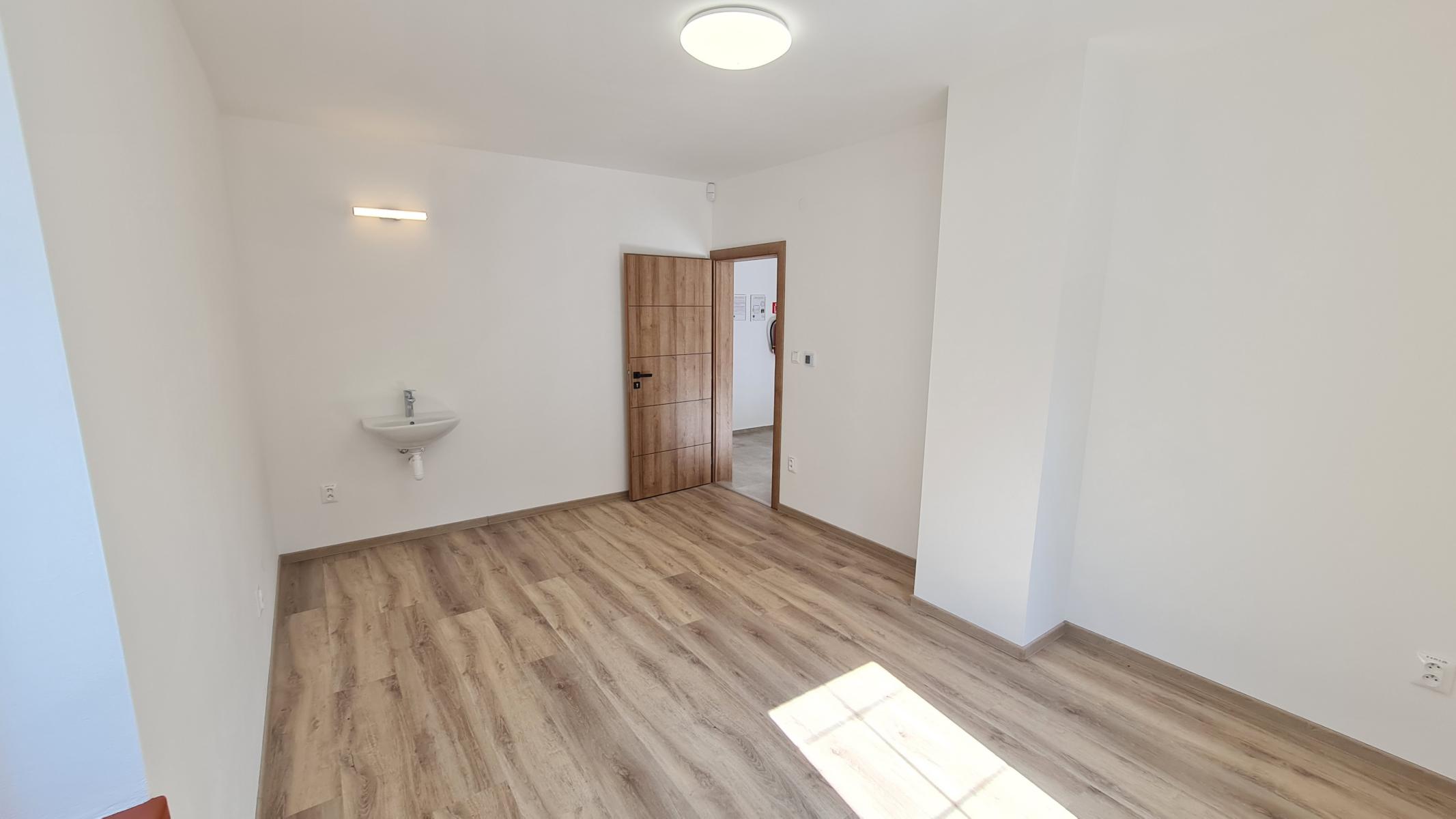 Moderný komerčný priestor pre zdravotníkov 15,25 m2,  Rajecké Teplice - Centrum